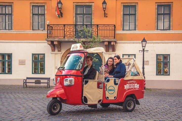 Budapest TukTuk Private Tour & Downtown Goulash Experience