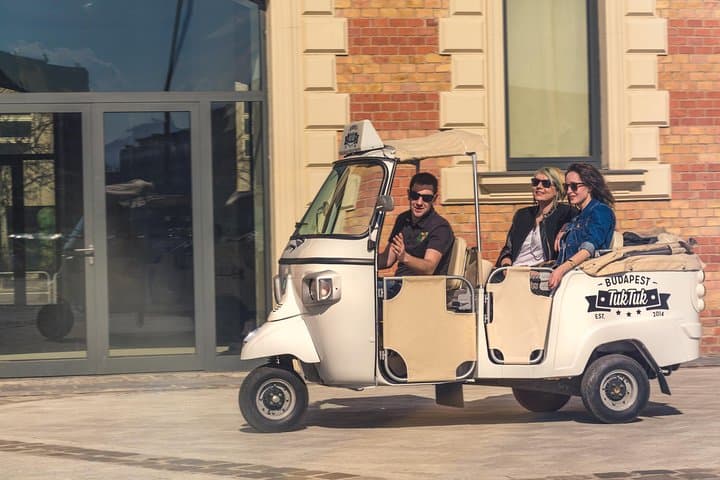 Budapest TukTuk Private Tour & Downtown Goulash Experience photo 4