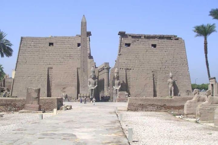 10 Days Cairo and Nile Cruise: Pyramids, Luxor & Aswan Highlights photo 4