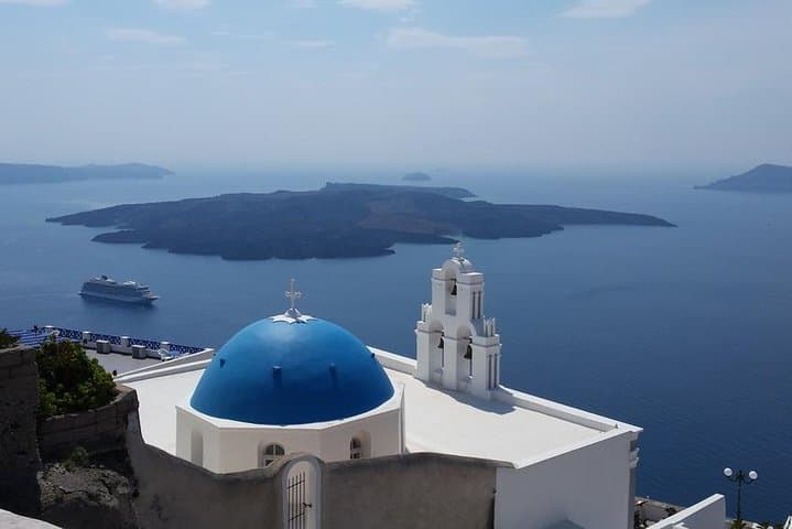 Santorini Photo Safari: Top Spots for Cliff, Beach & Village Photography photo 5