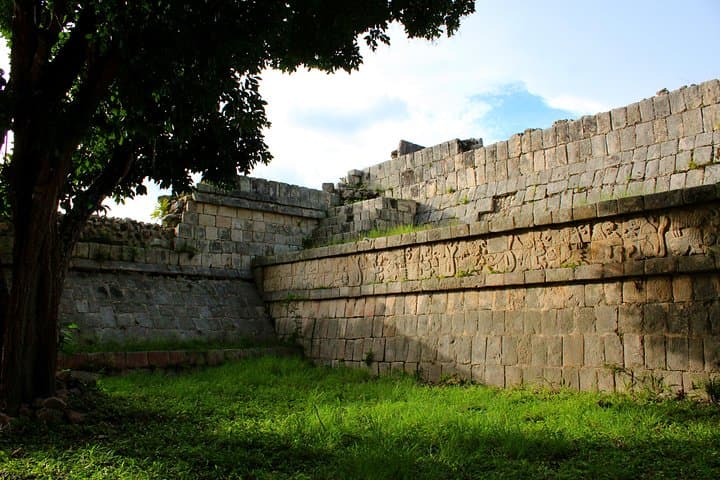 Chichen Itza Day Trip from Cancun with Cenote Swim and Valladolid Visit photo 4