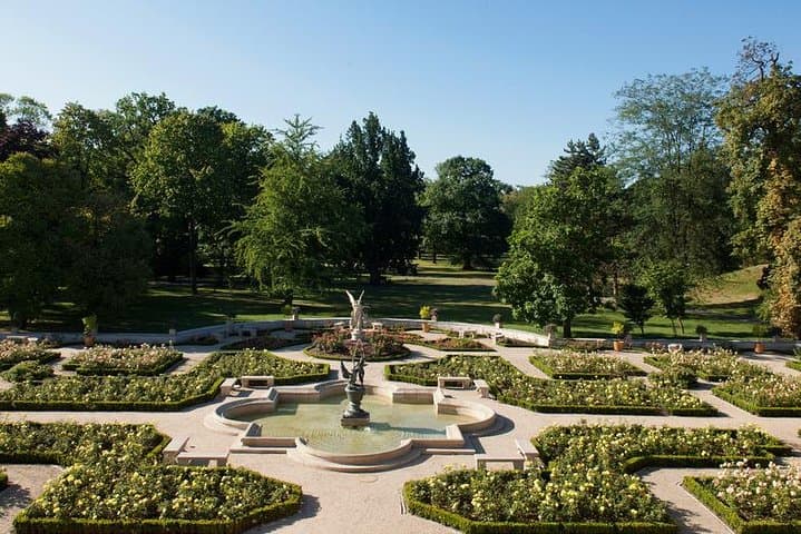 Wilanów Palace and POLIN Museum Small-Group Tour from Warsaw photo 4