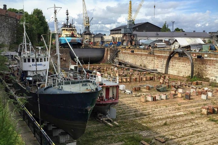 Private Taste of Helsinki & Suomenlinna: Food, History and Sea Fortress Walking Tour photo 6