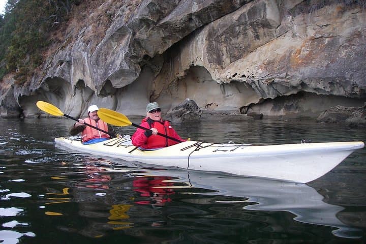 Seaplane to Sea Kayak: Full-Day Gulf Islands Adventure from Vancouver