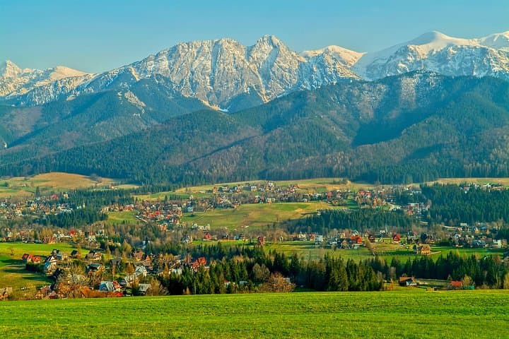Gubałówka Funicular & Zakopane Day Tour from Krakow — Tatras Views and Highland Culture