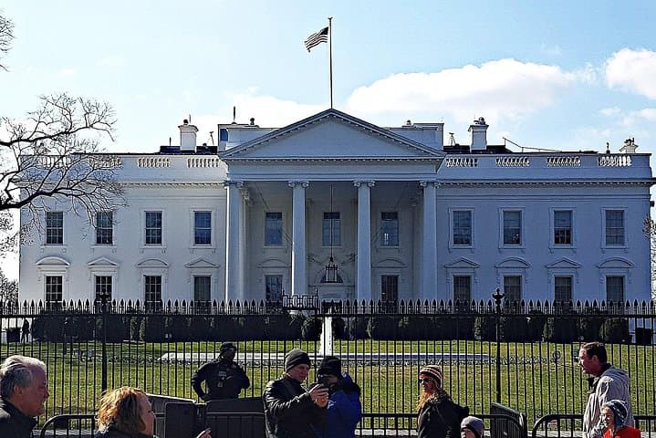 Private Washington DC & Arlington Cemetery Tour — National Mall Highlights and JFK Gravesite photo 3