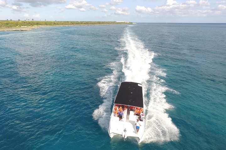 Saona Island & Altos de Chavon Day Trip from Punta Cana — Beaches, Village & Natural Pool photo 4