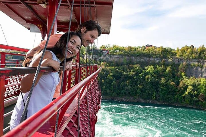 Niagara Falls Day Tour from Toronto — Table Rock, Niagara-on-the-Lake & Parkway Sights photo 2