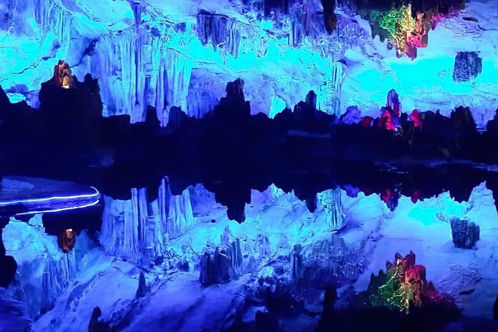 Exploring Guilin's Reed Flute and Crown Caves: Private Day Tour photo 3