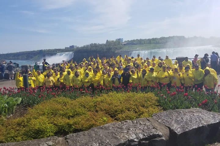 Niagara Falls Day Trip from Toronto with Skip-the-Line Boat Cruise photo 6
