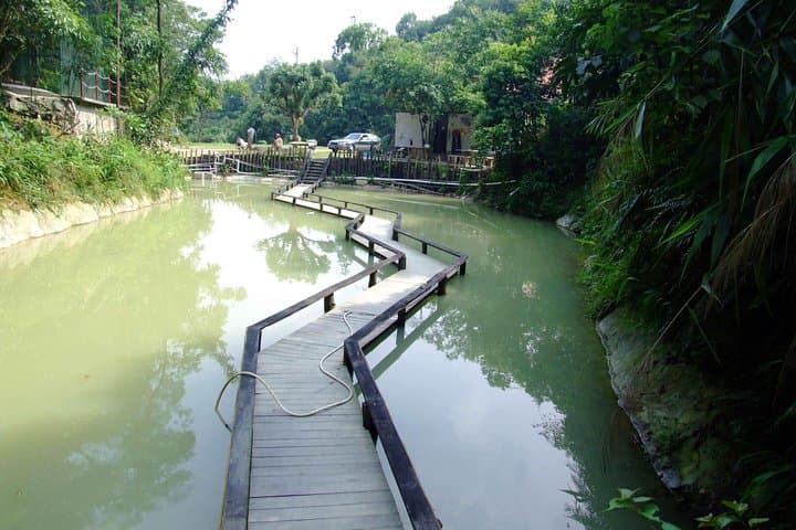 Walk the Gulong Canyon Glass Bridge: Day Trip from Guangzhou photo 4