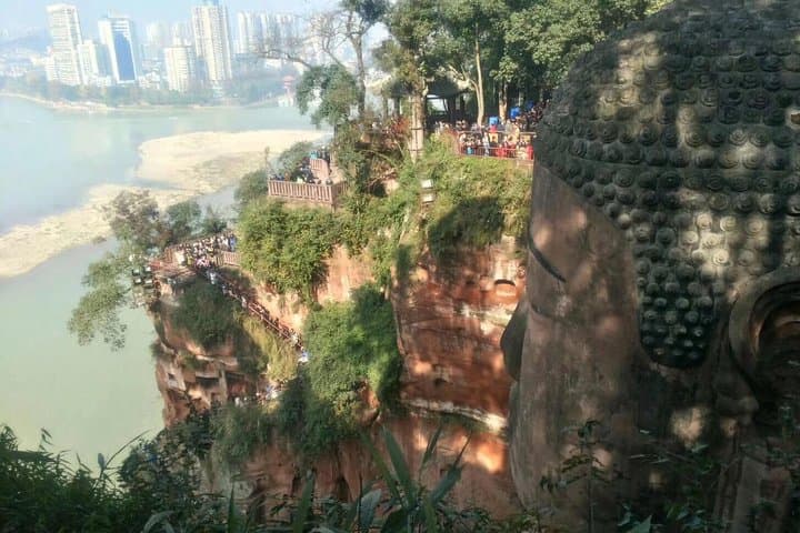 Day Trip from Chengdu: Leshan Giant Buddha & Luocheng Ancient Town by Train photo 4