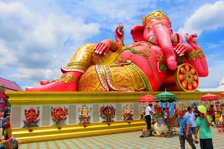 Day Trip to Wat Saman and the Bat Temple: Chachoengsao's Riverfront Wonders photo 2