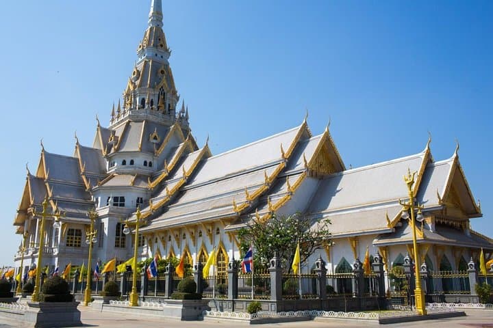 Day Trip to Wat Saman and the Bat Temple: Chachoengsao's Riverfront Wonders photo 5