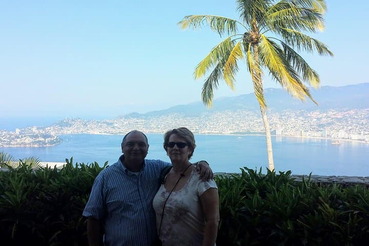 Acapulco Highlights Van Tour: Chapel of Peace, La Quebrada Cliff Divers & Diego Rivera Mural photo 4