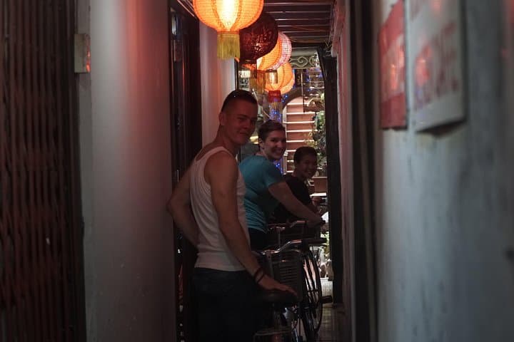 Hanoi Backstreet Bicycle Tour: Cycle the Old Quarter & Red River Villages photo 2