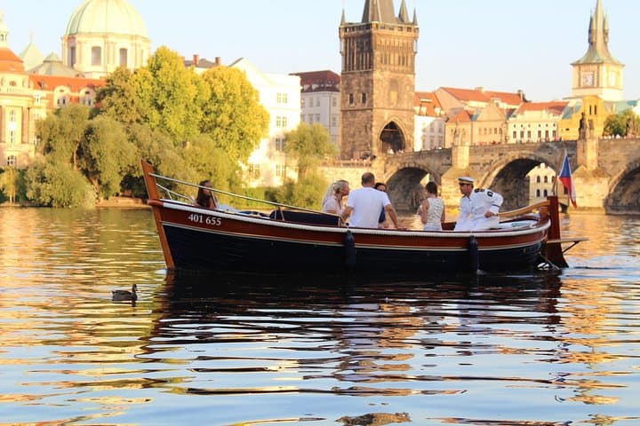 Private Family-Friendly Prague Walking Tour: 5-Hour Personalized Experience photo 4