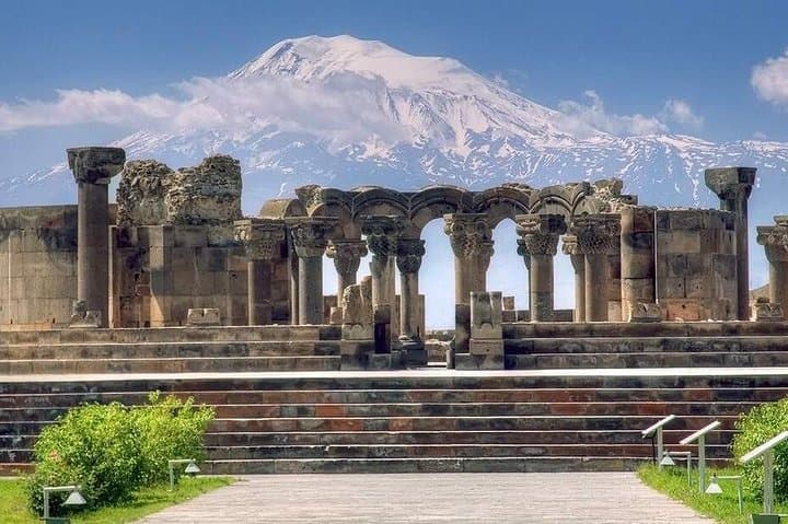 Top Wanders of Armenia — 9-Day Yerevan to Tatev Cultural & Highlands Tour
