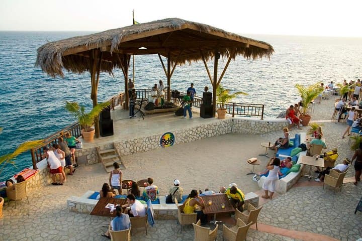 Explore Negril’s 7 Mile Beach and Thrilling Cliff Dives at Rick's Café photo 2