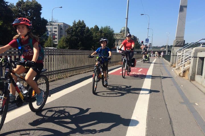 Prague River and Park Bike Tour to Troja Chateau — Half-Day Guided Ride photo 4