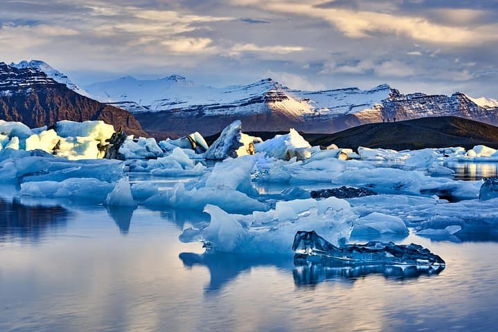 Private South Coast & Glacier Lagoon Tour from Reykjavik — Seljalandsfoss to Jökulsárlón Day Trip