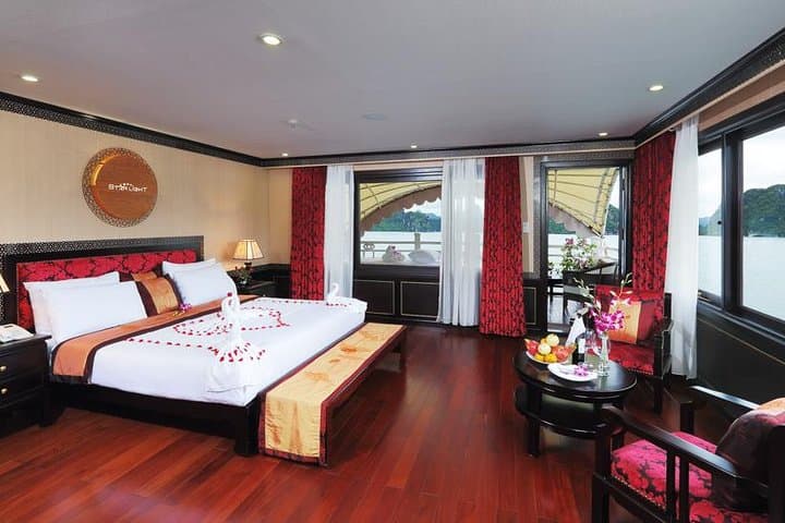 Ha Long Bay 3-Day 2-Night 5-Star Cruise: Kayaking, Caves & Cat Ba Island photo 2