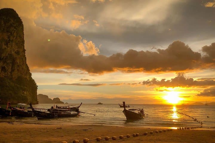 Krabi 4-Islands Sunset Snorkel and Seafood Dinner