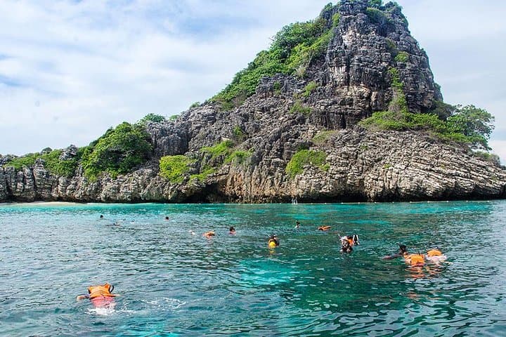 Speedboat Snorkel to Koh Rok & Koh Haa from Koh Lanta — Full-Day Tour photo 3