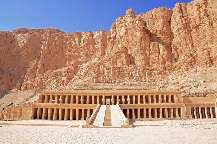Full-Day Luxor East & West Bank Tour with Hot Air Balloon, Valley of the Kings and Lunch photo 2