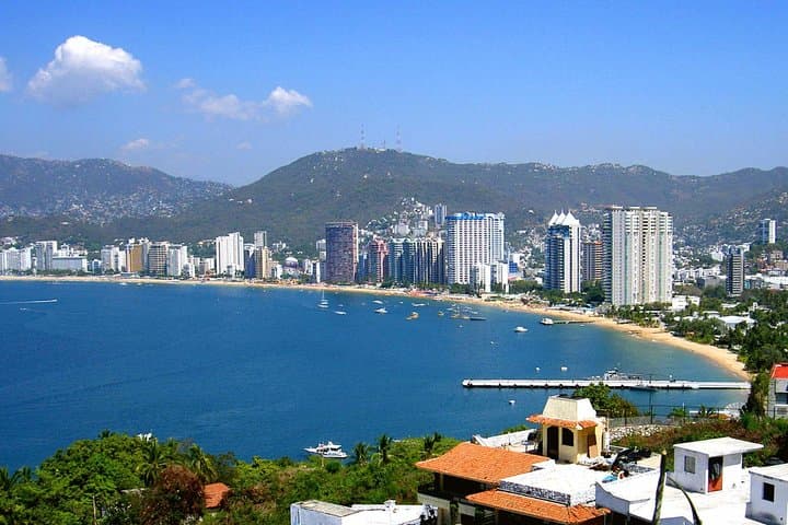 Acapulco Highlights: Chapel of Peace, Diego Rivera Mural & La Quebrada Cliff Divers Tour photo 3