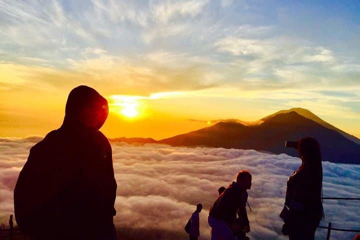 Mount Batur Sunrise Trek: Summit Breakfast Above Lake Batur