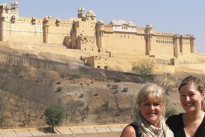 Overnight Jaipur Private Tour from Mumbai — Flights, Forts & Pink City Highlights photo 2