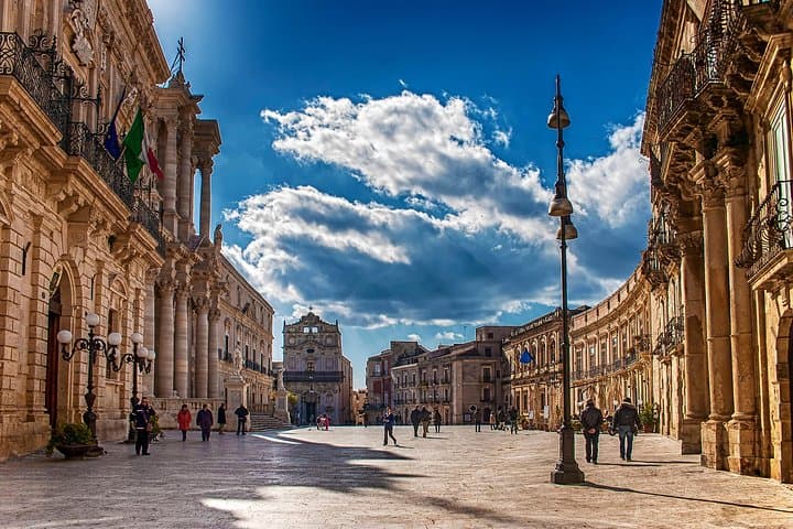 Syracuse Shore Excursion: Neapolis Archaeological Park & Ortigia Walking Tour