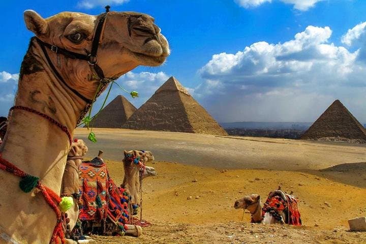 Private 13-Day Egypt Tour: Giza Pyramids, Nile Cruise, Luxor & Hurghada