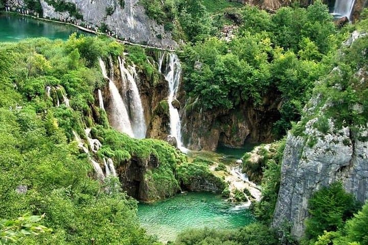 Plitvice Lakes Day Trip from Zadar: Transfer, Trails and Waterfalls