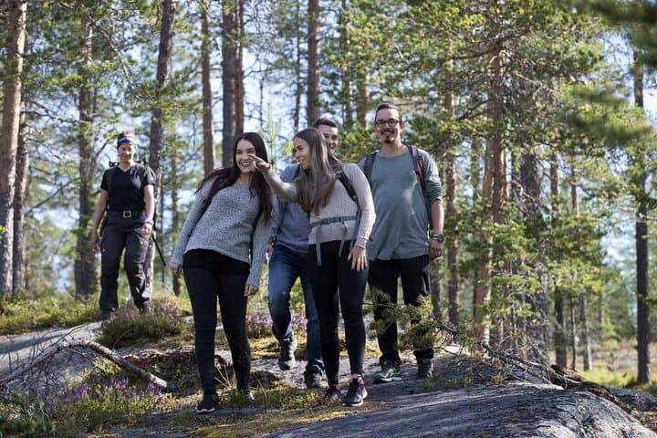 Birch Bark Cup Workshop at a Natural Spring — Rovaniemi Forest Experience photo 4