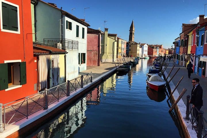 Private Grand Canal Boat Tour to Murano & Burano — 6-Hour Venice Experience photo 2