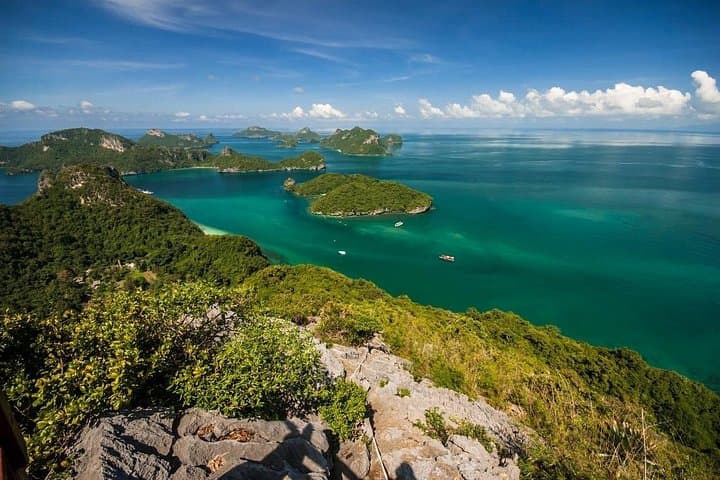 Angthong Marine Park Day Tour from Koh Samui — Kayaks, Snorkel & Emerald Lake photo 1