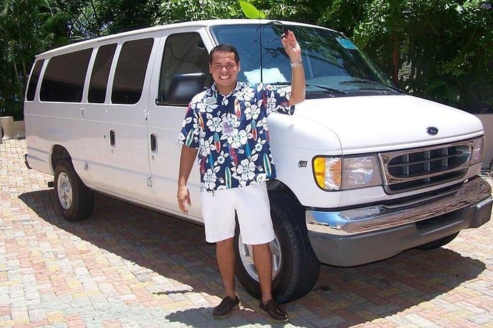 Private Puerto Vallarta City Tour for 1-6 Passengers: Old Town & Malecon photo 1