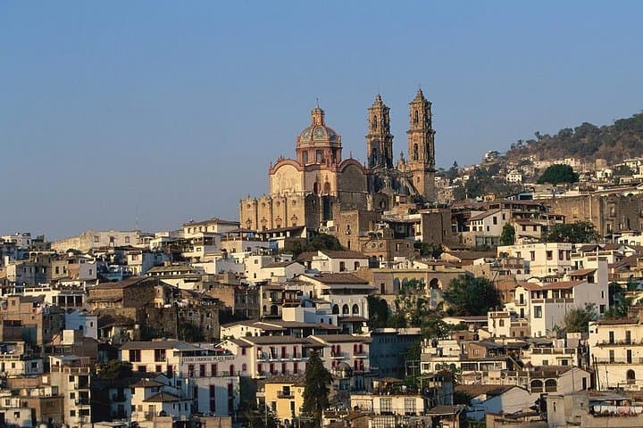 Taxco Full-Day Tour from Acapulco: Silver Streets, Santa Prisca & Cable Car photo 2