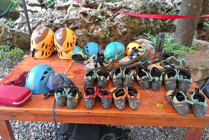 Half-Day Yangshuo Rock Climbing at Yulong River – Beginner-Friendly Private Tour photo 3