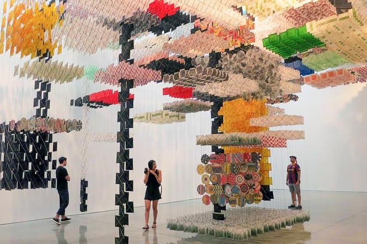 Chelsea Contemporary Art Walking Tour with NYC Art Critic photo 2