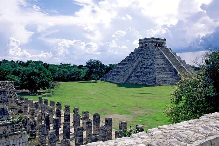 Private Day Tour to Chichén Itzá, Cobá & Cenote Ik Kil — Day Trip from Cancún photo 1