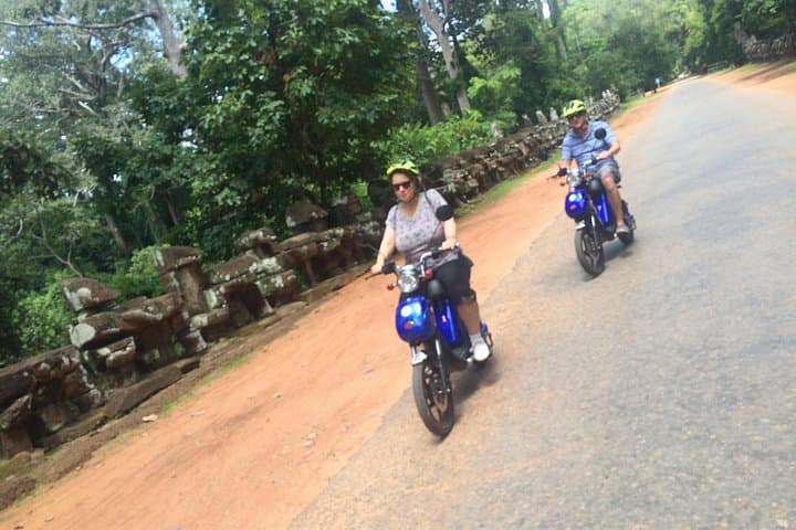 Angkor Wat Sunrise by E‑Bike: Full-Day Temple Ride from Siem Reap photo 2