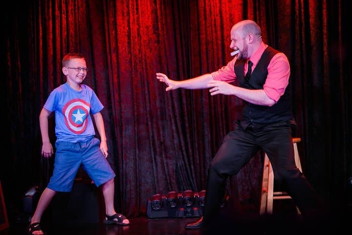 Impossibilities Magic Show: Mindreading & Mayhem in Pigeon Forge