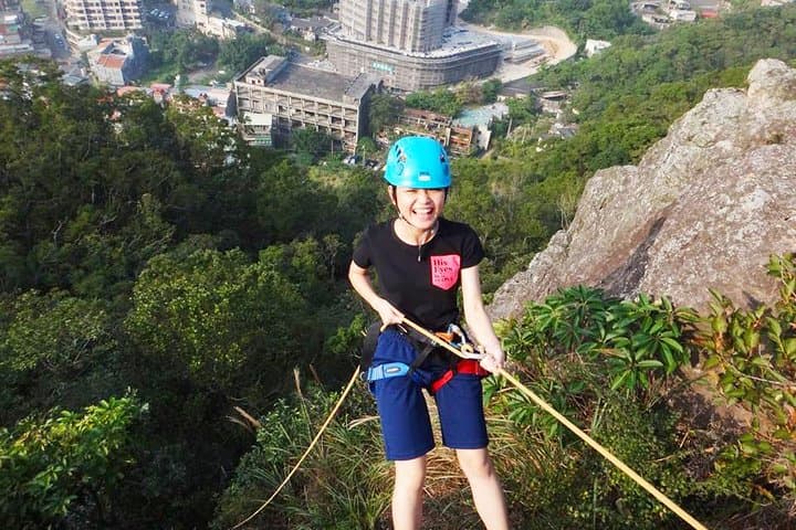Half-Day Rock Climbing & Rappelling in Taipei’s Xinbeitou — Urban Crag Adventure photo 4
