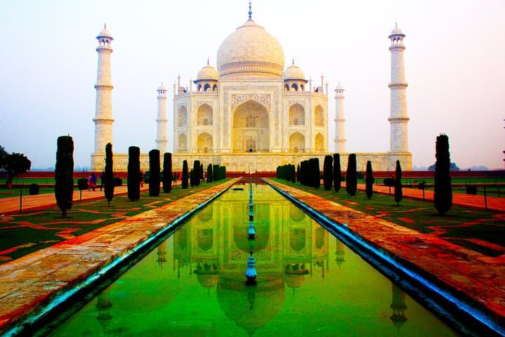 Same-Day Taj Mahal & Agra Tour from Mumbai with Return Flights photo 3