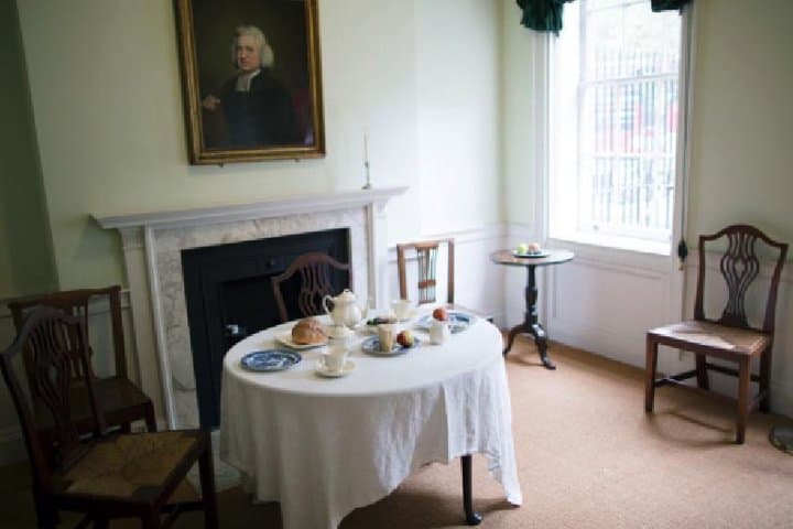 John Wesley Walking Tour London — Private 3‑Hour Methodist Heritage Walk photo 3