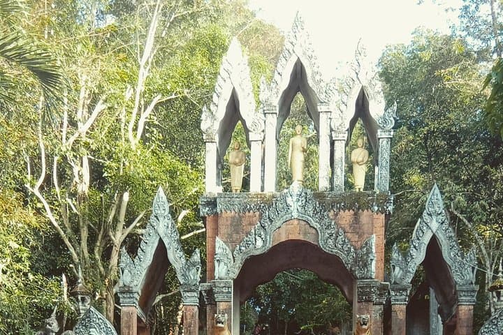 Phnom Kulen Private Day Tour: Waterfalls, Reclining Buddha & 1000 Lingas photo 4