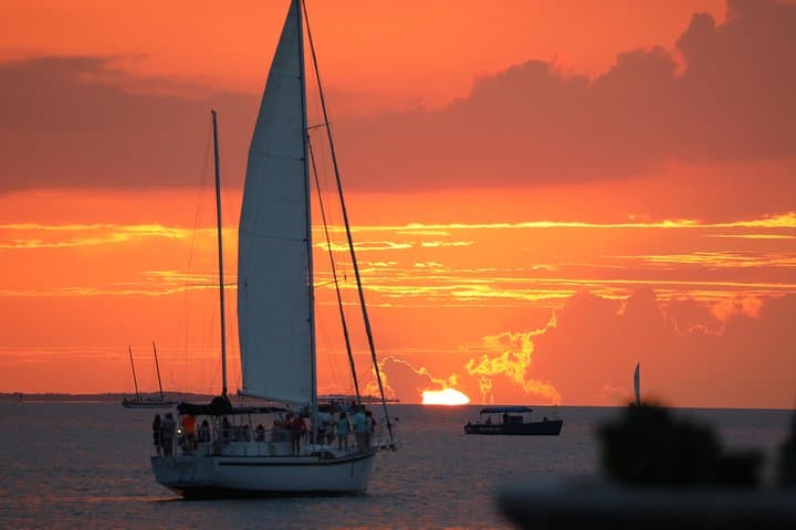 Key West Champagne Sunset Sail: 90-Minute Harbor Cruise with Drinks photo 6